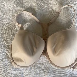 Victoria’s Secret 36DD T/racer back bra like new